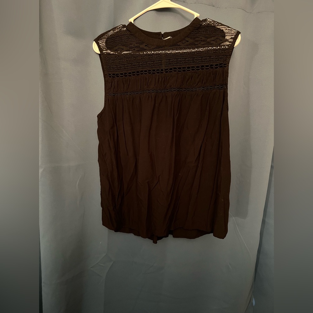 Lace neck tank top
